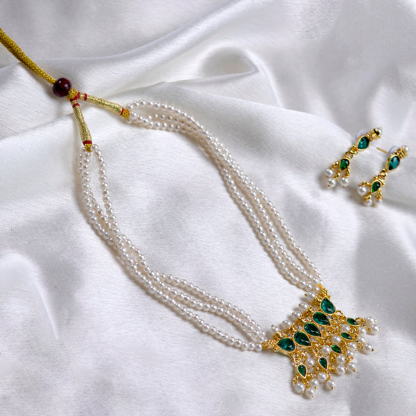 Green Pendant Tanmani With Pearls
