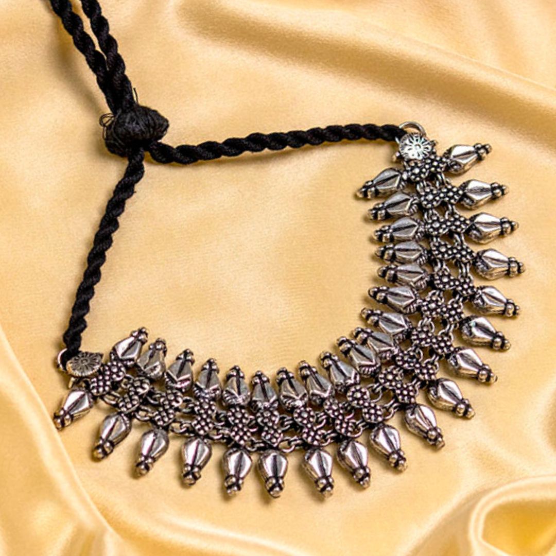 Traditional Silver Plated Choker Ensemble – Kalapuri