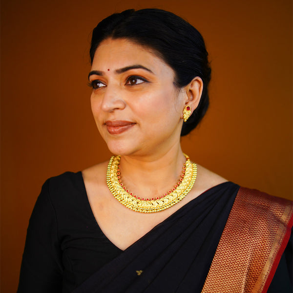 Antique Patti Vajra Tik Necklace Set