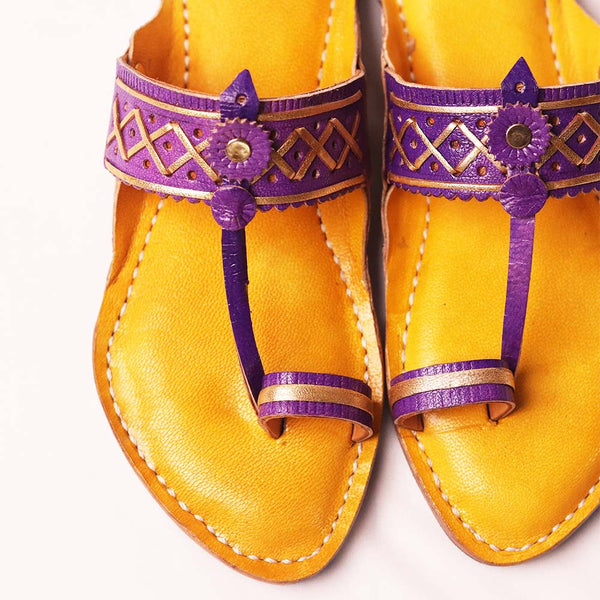 TukTuk Toes Kolhapuri kids artisan-made leather sandal