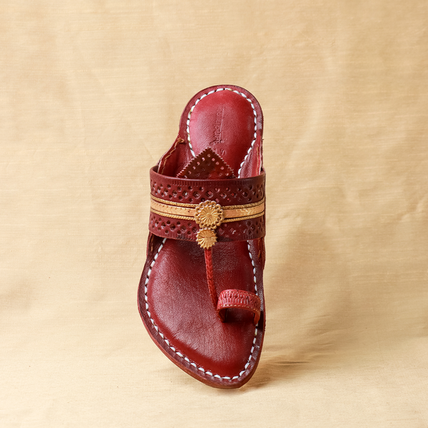 Bordeaux Elegance – Men’s Luxe Spectrum Classic Chappal