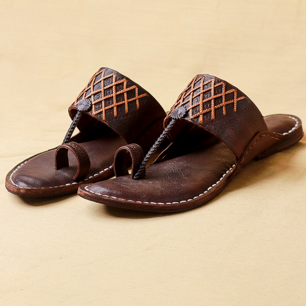BrownDodge Majesty – Men’s Signature Spectrum Kolhapuri Chappal