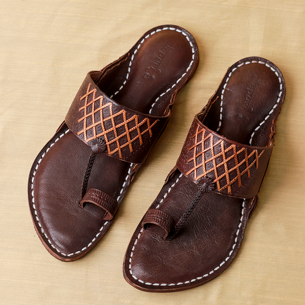 BrownDodge Majesty – Men’s Signature Spectrum Kolhapuri Chappal