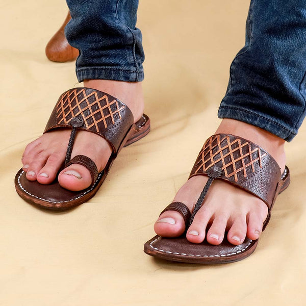 BrownDodge Majesty – Men’s Signature Spectrum Kolhapuri Chappal