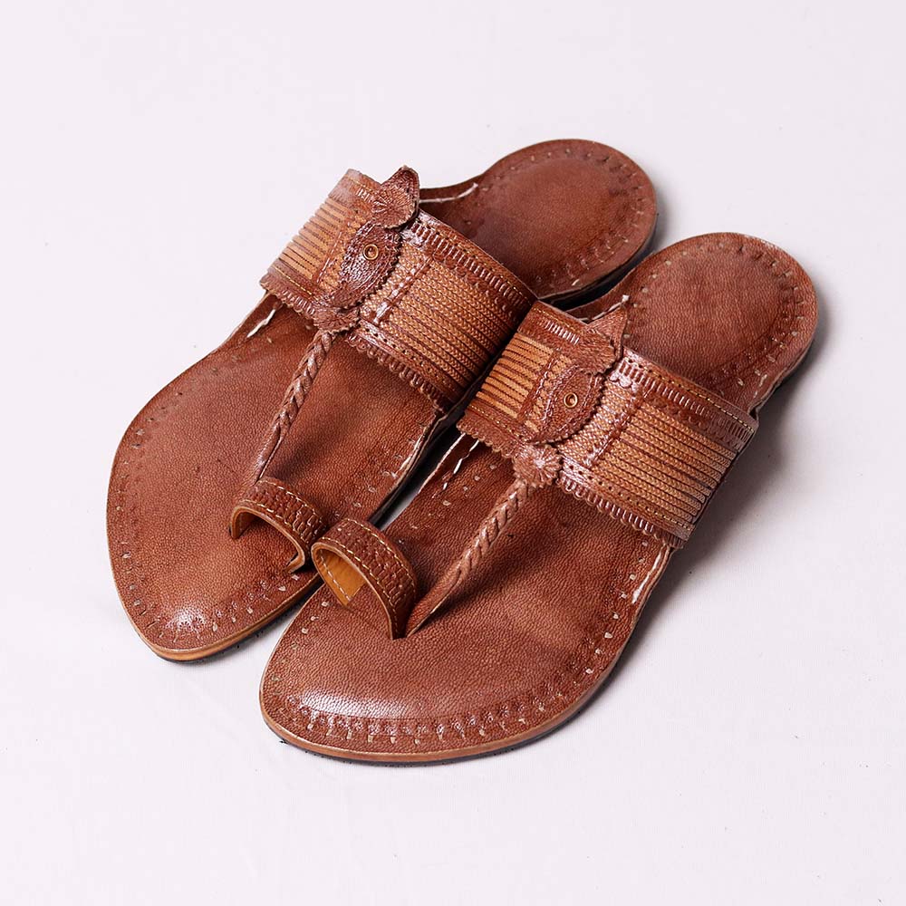 Elegant Brown Bliss – Men's Spectrum Classic Kolhapuri Chappal