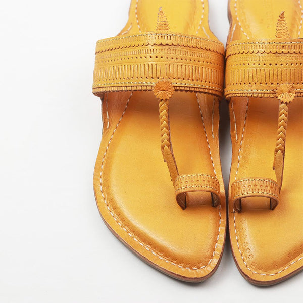 Chestnut Charm – Rustic Leather Kolhapuri for Modern Men