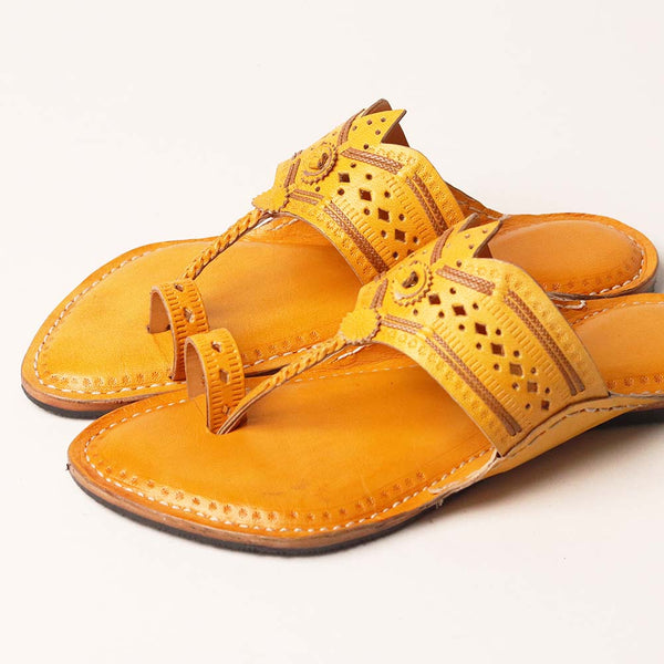 Rajasi Kapshi Kolhapuri sandal handcrafted for men