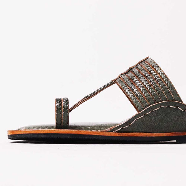 Embossed Veni Kolhapuri men’s handcrafted leather sandal