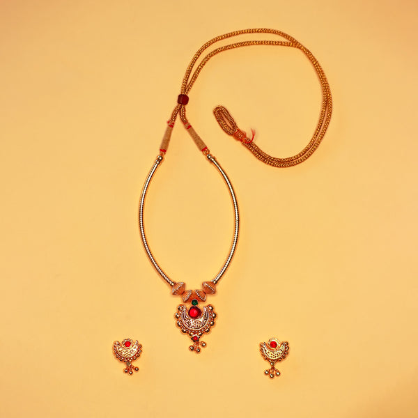 Chand Pipe Thushi Necklace With Earing