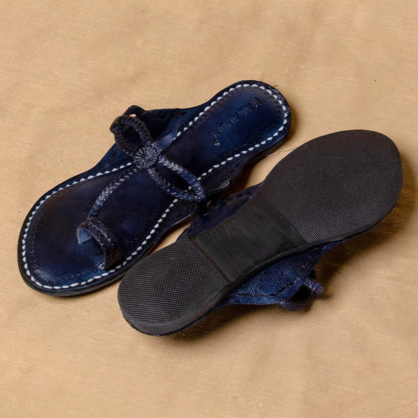 Arthur Navy Elegance – Women’s Spectrum Classic Kolhapuri Chappal