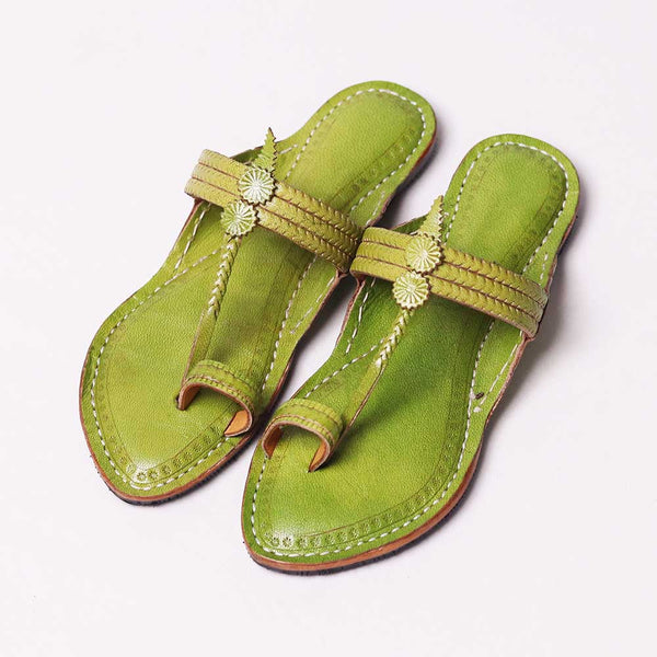 Women’s 3 Veni Wali Kolhapuri green leather chappal handmade
