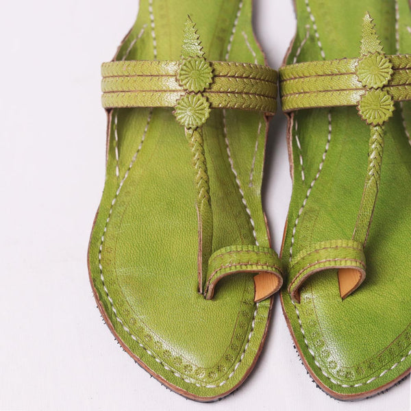 Women’s 3 Veni Wali Kolhapuri green leather chappal handmade