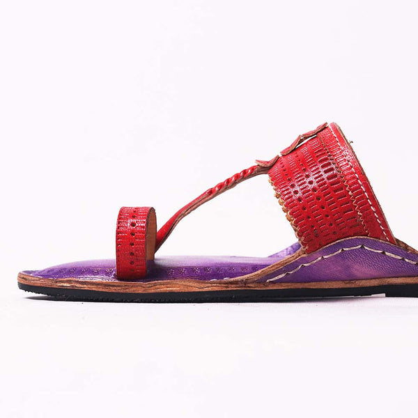 Jambhli Embossed Kapshi Kolhapuri women’s handcrafted chappal