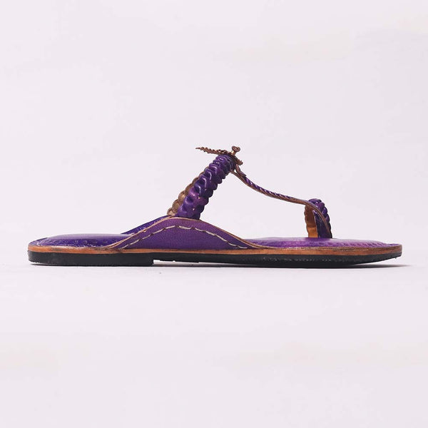 Tochi Veni Kolhapuri women’s handmade leather sandal