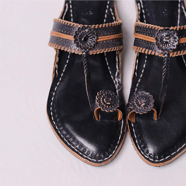 Chandni Kapshi Kolhapuri – Women’s Leather Handmade Chappal