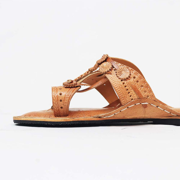 Paramparik Chapli Kolhapuri women’s handmade leather chappal
