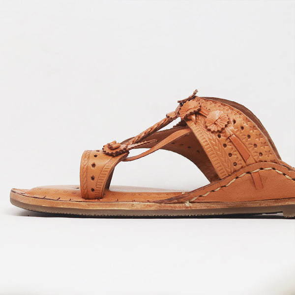 Timeless Beauty – Women’s Heritage Brown Kolhapuri Chappal
