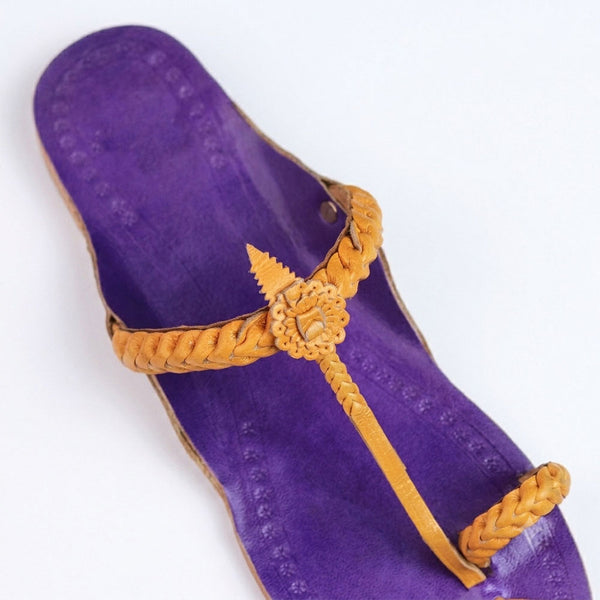 Neel Suvarna Kolhapuri Chappal