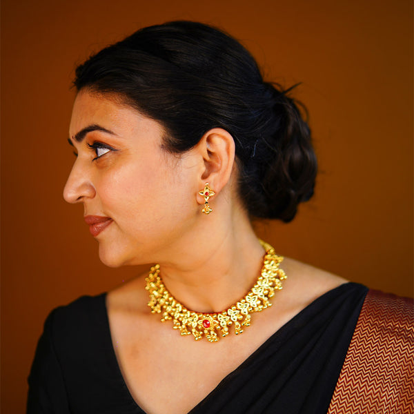 Majestic Gadi Belpaan Choker Necklace Set