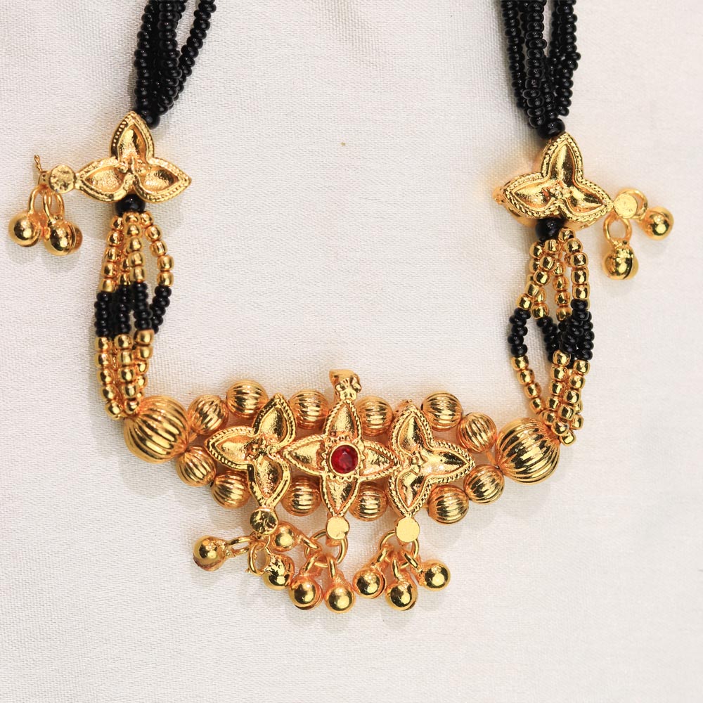 Traditional Maharashtrian Kolhapuri 5 Belpan Mangalsutra - Floral Saaj - view 4