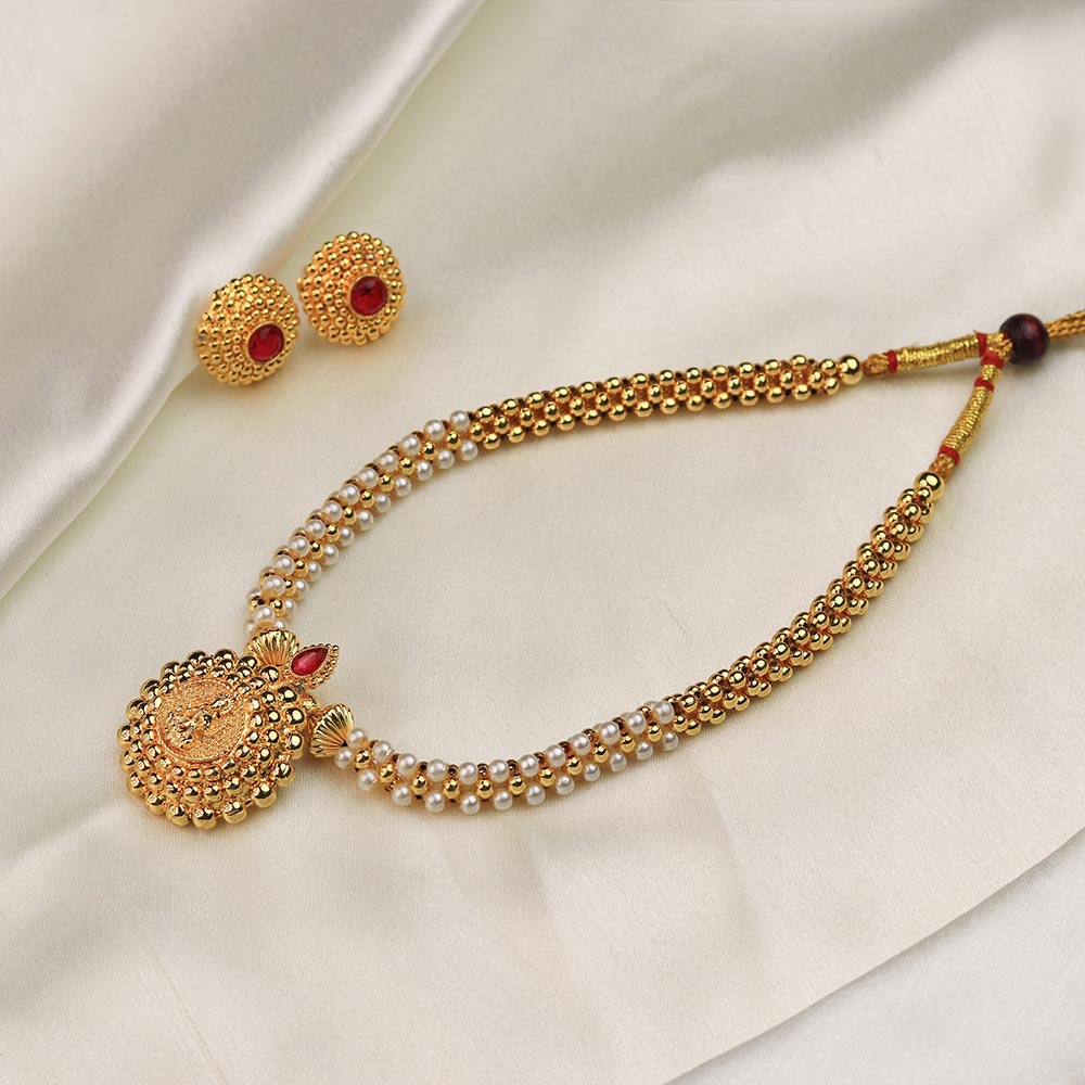 Traditional Maharashtrian Kolhapuri Thushi - Classic Beaded Pendant - view 3