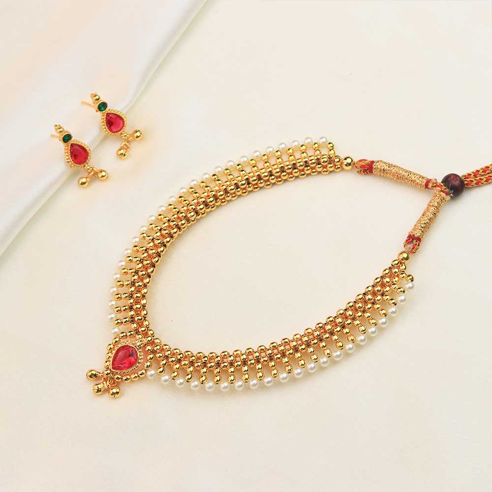 Kolhapuri Thushi – Black Bead Temple Pendant – view 3