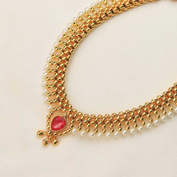 Traditional Black Bead Pendant Necklace