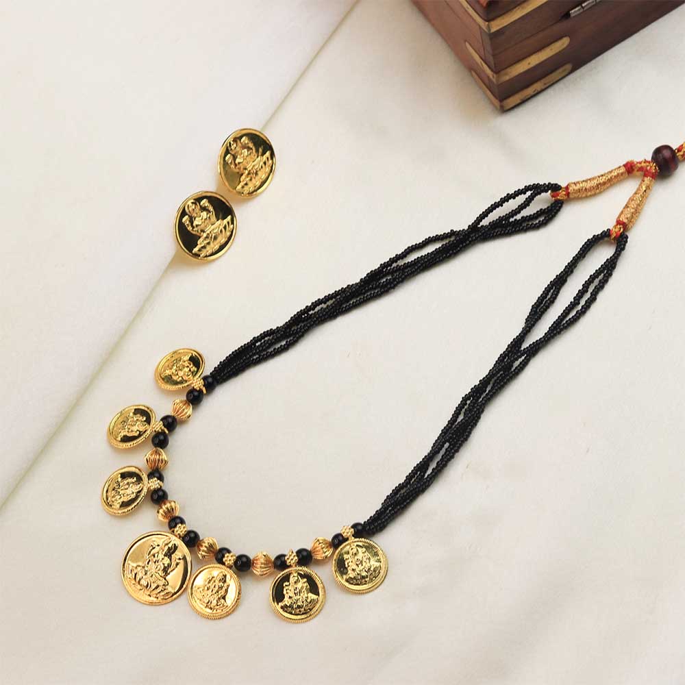 Traditional Maharashtrian Kolhapuri Mangalsutra Laxmi Coin - Teardrop Stone
