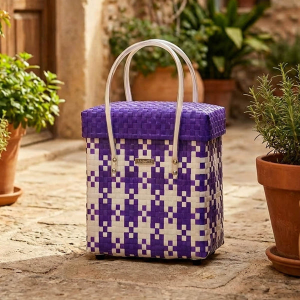 Colourful Lid‑Top Basket – Bright Toned Weave with Lid