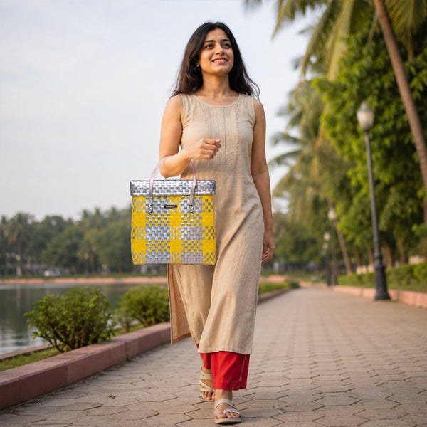 Yellow‑Grey Lid‑Top Basket – Chic Two‑Tone Weave with Lid