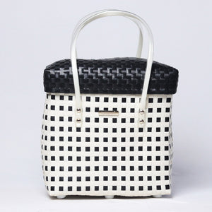 White‑Black Lid‑Top Basket – Contrasting Weave Storage Basket