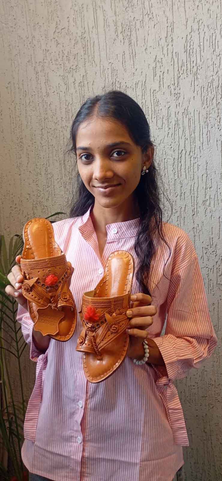 Kalapuri customer with their purchase