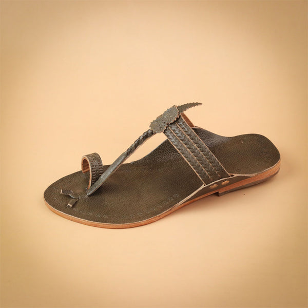 Kids dark brown Kolhapuri chappal with traditional leather detailing and toe loop