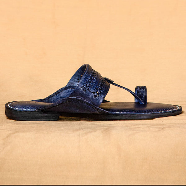 Royale Navy Blue – Men’s Spectrum Classic Kolhapuri Chappal