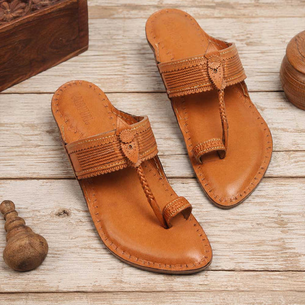 Elegant Brown Bliss – Men’s Spectrum Classic Kolhapuri Chappal
