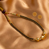 Vertical Ball Black Jhondhal Pot Necklace