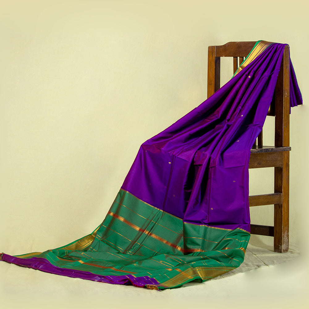 Unstitched Magenta Nauvari Saree - Vibrant Ethnic Weave