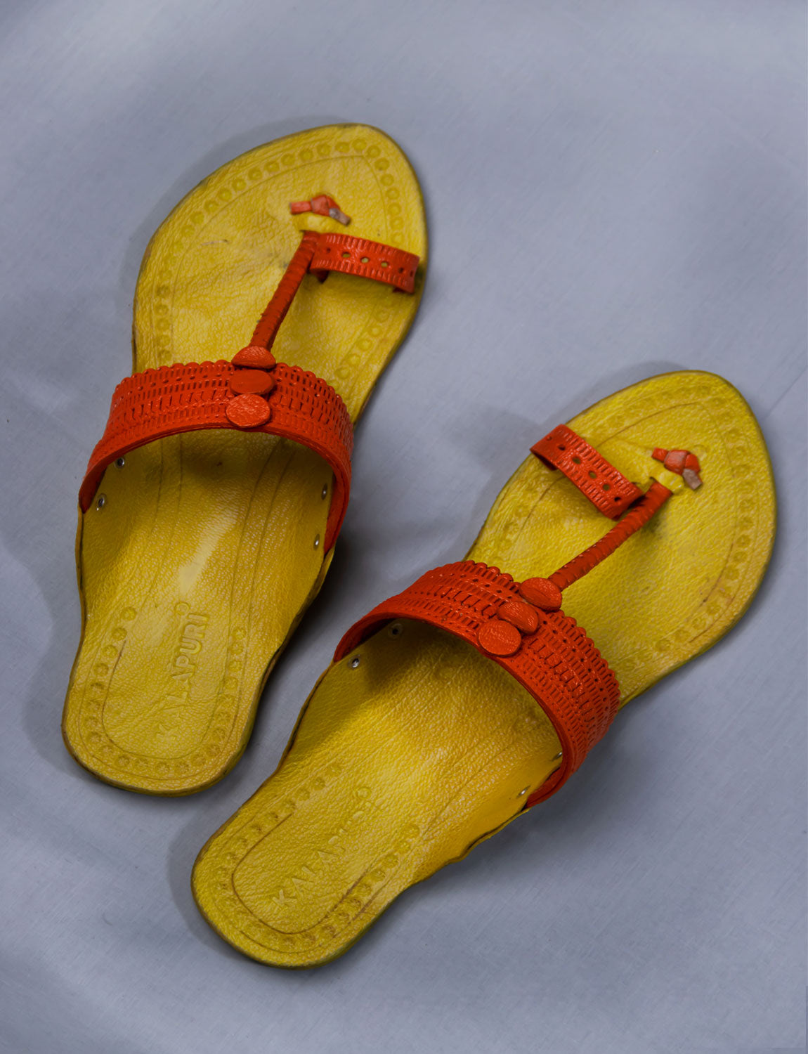 Kolhapuri Footwear Frenzy: Get Funky with Colors