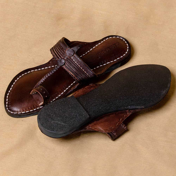 Earthy Brown Bliss – Women’s Spectrum Classic Kolhapuri Chappal
