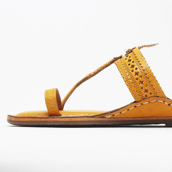 Classic Red Spark – Women’s Spectrum Classic Kolhapuri Chappal