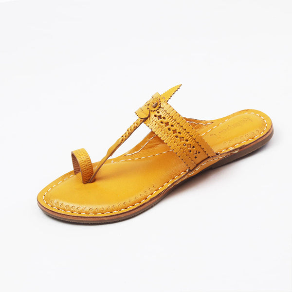 Classic Red Spark – Women’s Spectrum Classic Kolhapuri Chappal