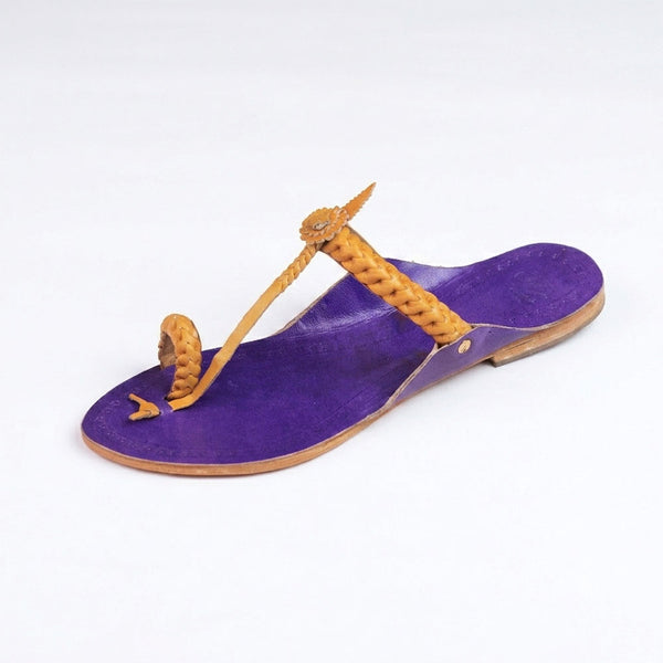 Neel Suvarna Kolhapuri Chappal