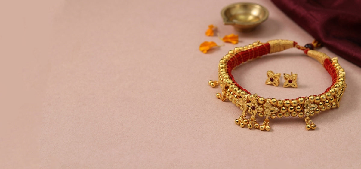Festive sets, ready to wear.