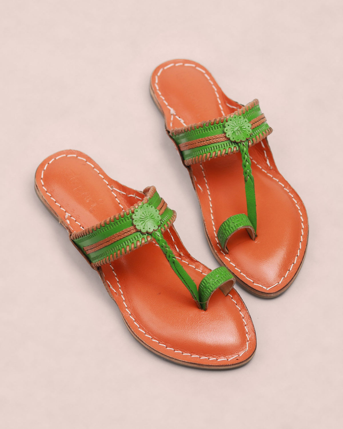 Teerkha Veni Kapshi Kolhapuri Chappal for Women – pair, top view