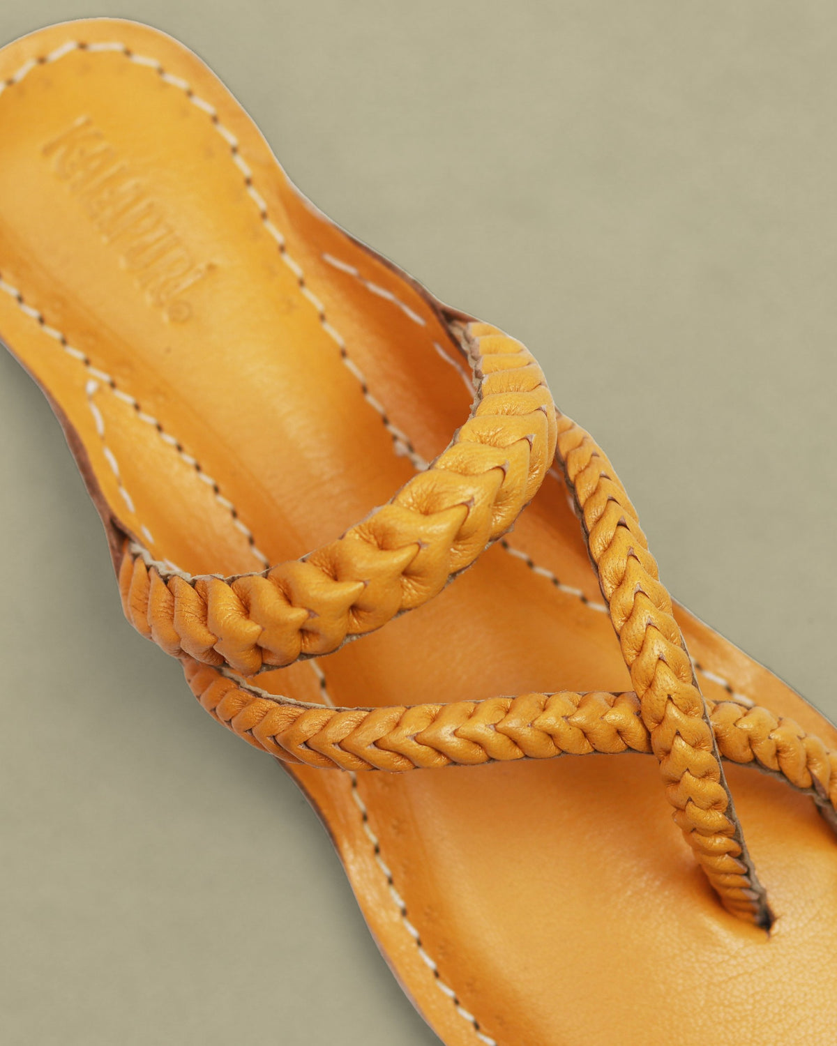 Gandhi Kolhapuri Chappal for Women – close-up of the band