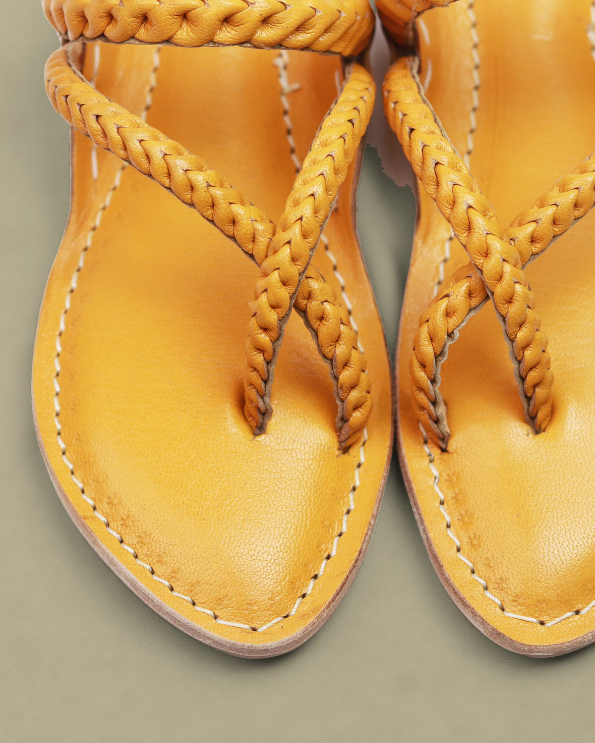 Gandhi Kolhapuri Chappal for Women – front close-up of the pair