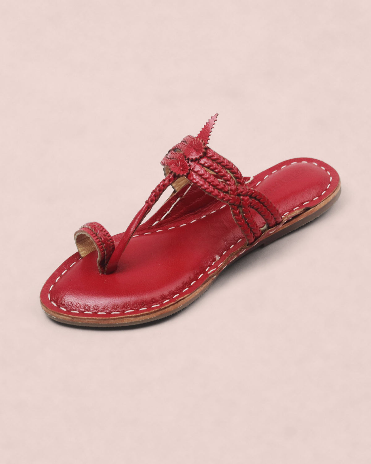 Cross Veni Kolhapuri Chappal for Women – single chappal, angled view