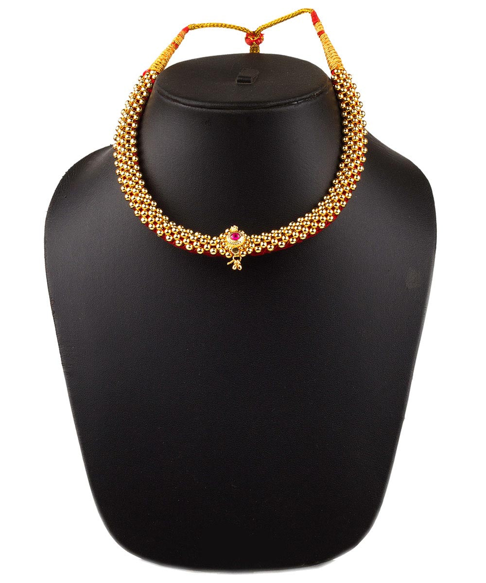 Designer Matte Gold Finish Thushi Chokar Necklace For Wedding | Bridal  accessories jewelry, Gold fashion necklace, Gold jewellery design necklaces