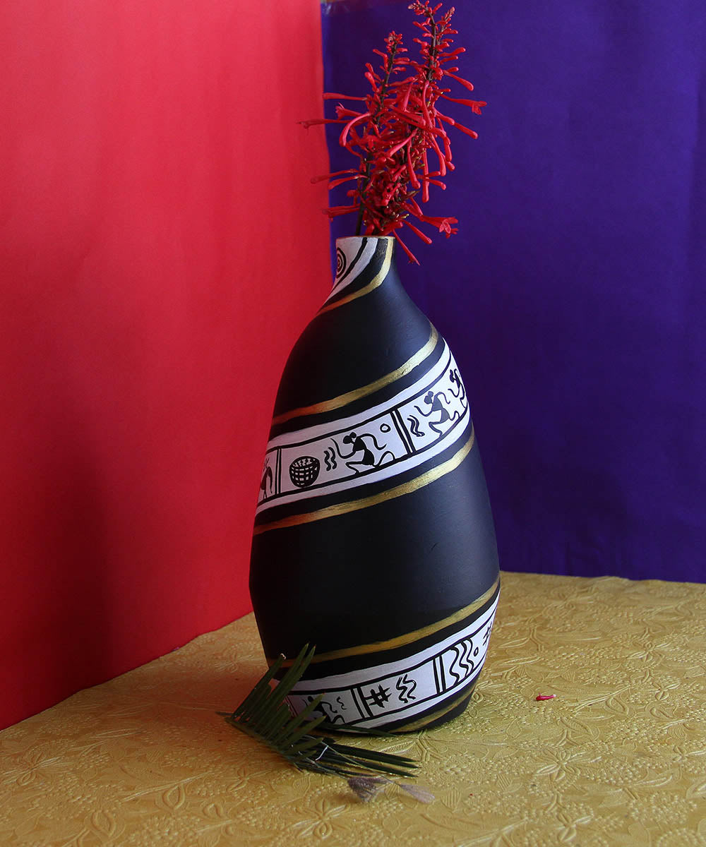 Warali Design Black Terracotta in Antique